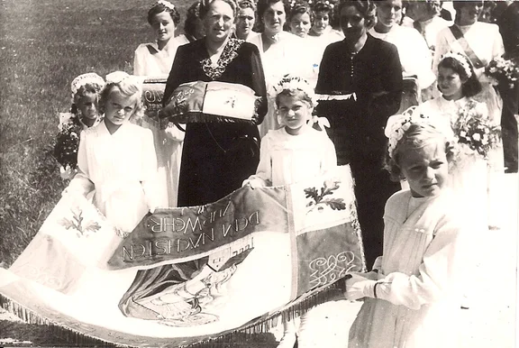 Fahnenweihe 1950  (6).jpg